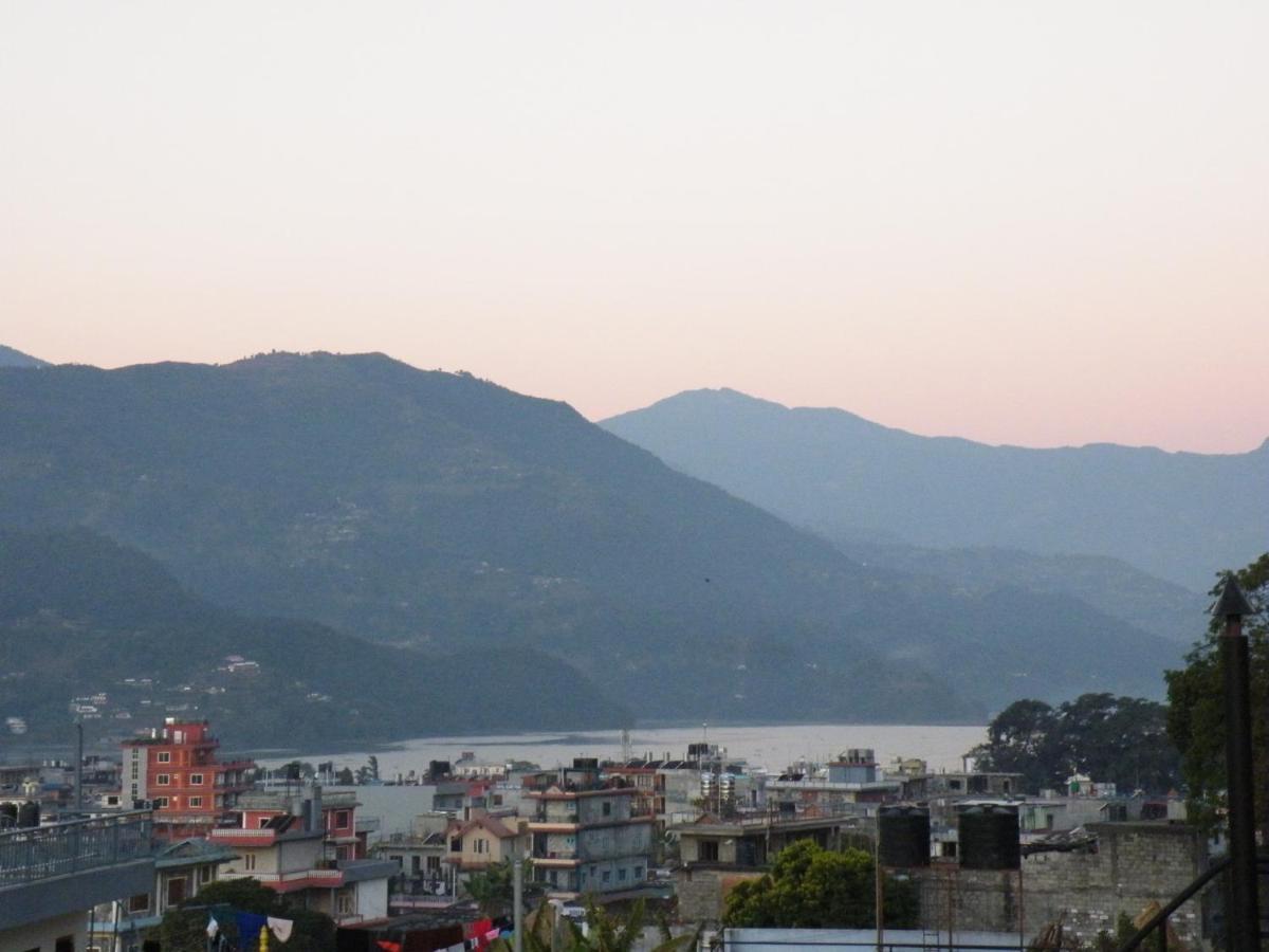Pokhara Abroad Inn Oda fotoğraf