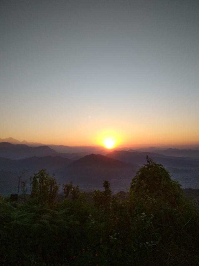 Pokhara Abroad Inn Dış mekan fotoğraf