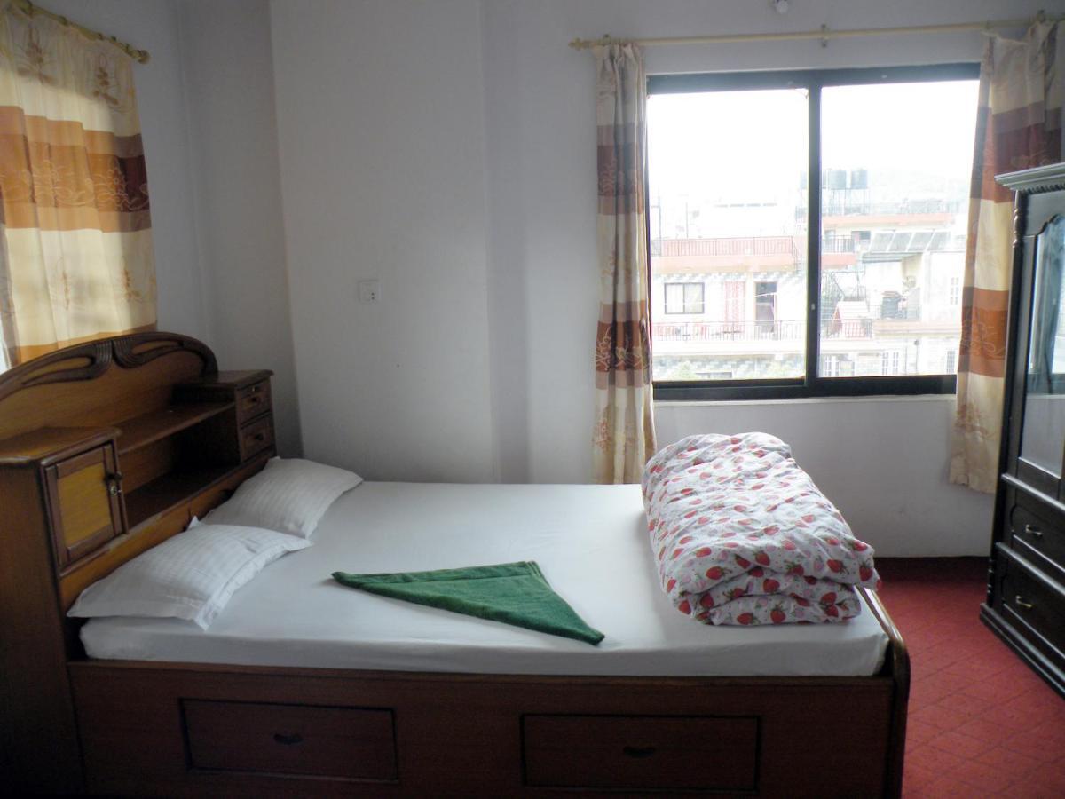 Pokhara Abroad Inn Dış mekan fotoğraf